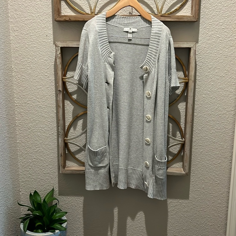 Cardigan short sleeve sweater